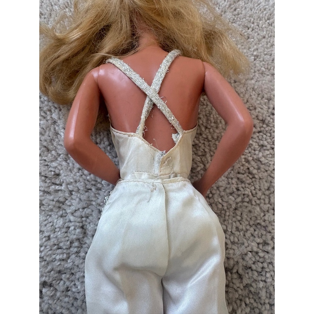 Vintage Barbie Glamorous Silver Jumpsuit Blonde 1976 Mattel 18"‎ Original Outfit - Picture 7 of 15